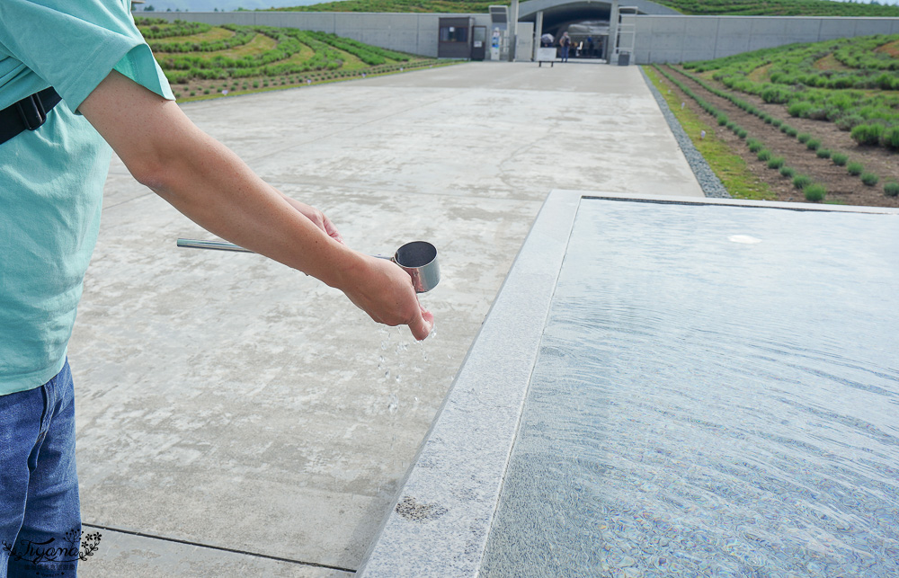 北海道頭大佛殿，在真駒内滝野霊園裡建築大師安藤忠雄的作品「洞窟中巨大佛殿」 @緹雅瑪 美食旅遊趣