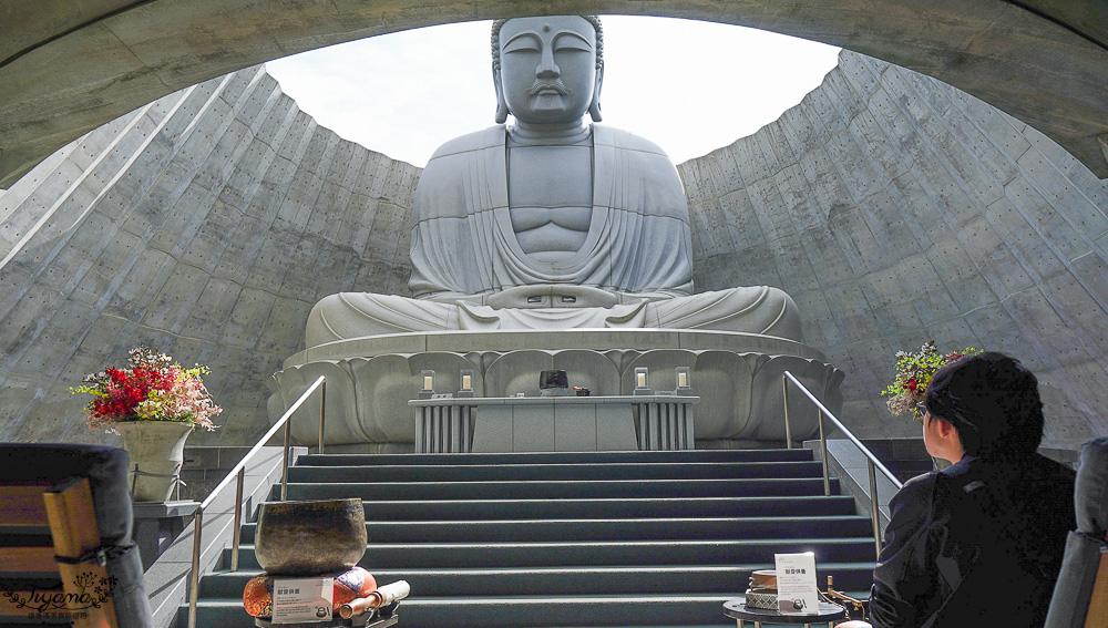 北海道頭大佛殿，在真駒内滝野霊園裡建築大師安藤忠雄的作品「洞窟中巨大佛殿」 @緹雅瑪 美食旅遊趣