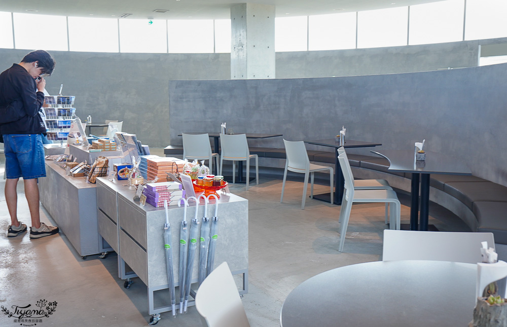 北海道頭大佛殿，在真駒内滝野霊園裡建築大師安藤忠雄的作品「洞窟中巨大佛殿」 @緹雅瑪 美食旅遊趣