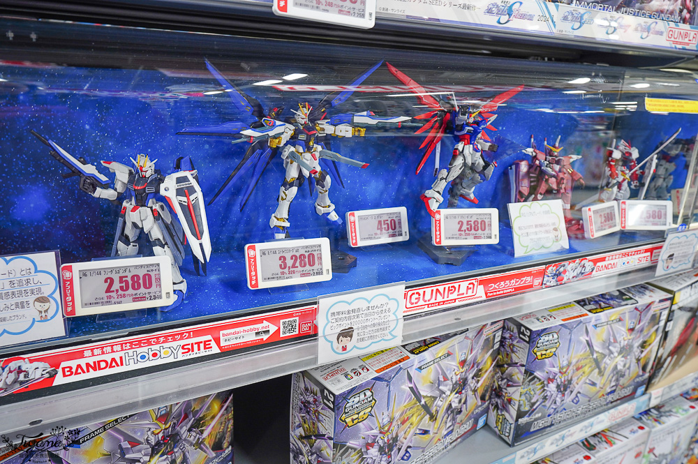 名古屋電器行「Bic Camera 名古屋站西店」BIC CAMERA 93折扣券，買家電、行李箱、鋼彈模型、遊戲片、玩具、藥妝 一次搞定 @緹雅瑪 美食旅遊趣