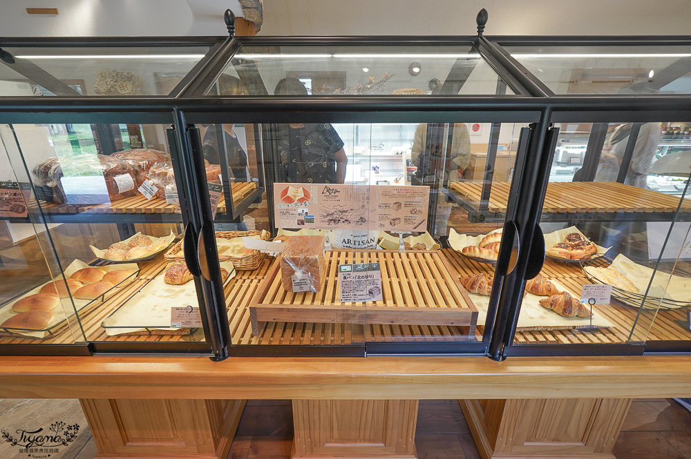 北海道美瑛童話風格烘焙甜點店「Ferme La Terre Biei 美瑛本店」，預約制法式鄉村風餐廳，品嚐美瑛小麥手工麵包、布丁、Ferme La Terre Biei伴手禮 @緹雅瑪 美食旅遊趣