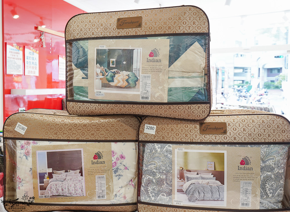 高雄多利寶寢具特賣會開跑囉！！換季出清~殺很大”990元兩用床包組”限量售完為止，枕頭涼被990元買一送一，冬季被5折，工廠直營天絲寢具超甜價~ @緹雅瑪 美食旅遊趣