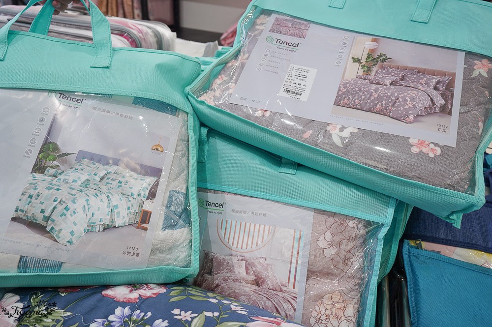 高雄多利寶寢具特賣會開跑囉!!換季出清~殺很大”990元兩用床包組”限量售完為止,枕頭涼被990元買一送一,冬季被5折,工廠直營天絲寢具超甜價~ @緹雅瑪 美食旅遊趣 高雄多利寶寢具特賣會開跑囉!!換季出清~殺很大”990元兩用床包組”限量售完為止,枕頭涼被990元買一送一,冬季被5折,工廠直營天絲寢具超甜價~ @緹雅瑪 美食旅遊趣