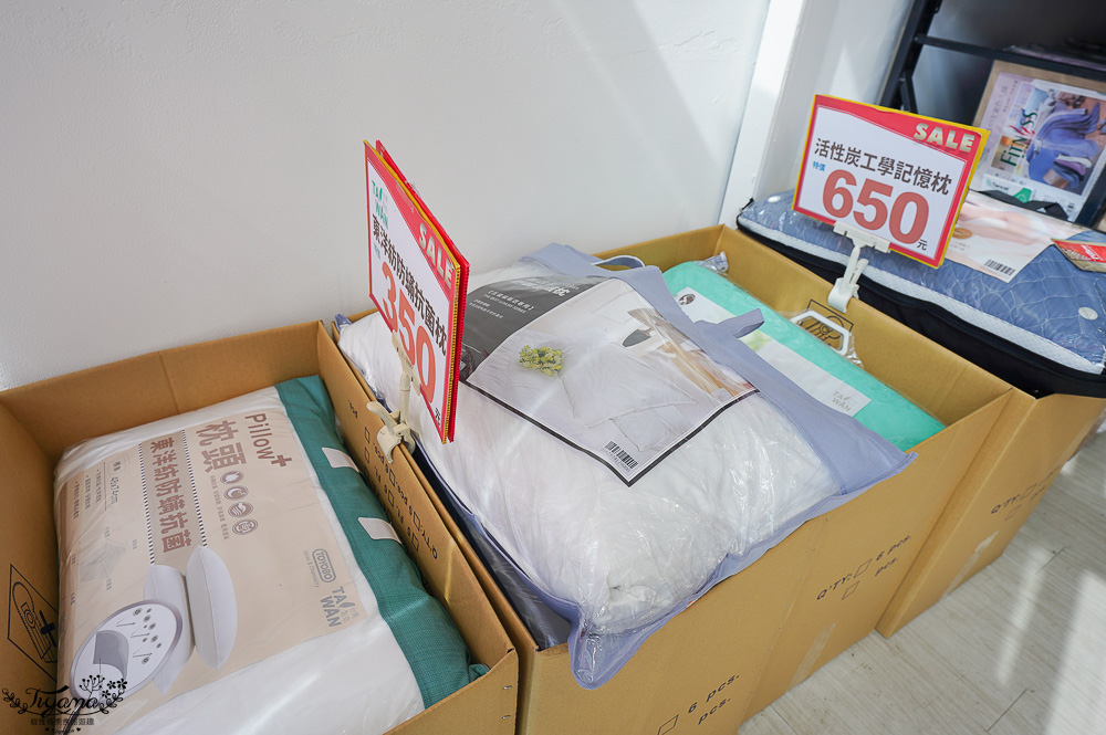 高雄多利寶寢具特賣會開跑囉!!換季出清~殺很大”990元兩用床包組”限量售完為止,枕頭涼被990元買一送一,冬季被5折,工廠直營天絲寢具超甜價~ @緹雅瑪 美食旅遊趣 高雄多利寶寢具特賣會開跑囉!!換季出清~殺很大”990元兩用床包組”限量售完為止,枕頭涼被990元買一送一,冬季被5折,工廠直營天絲寢具超甜價~ @緹雅瑪 美食旅遊趣