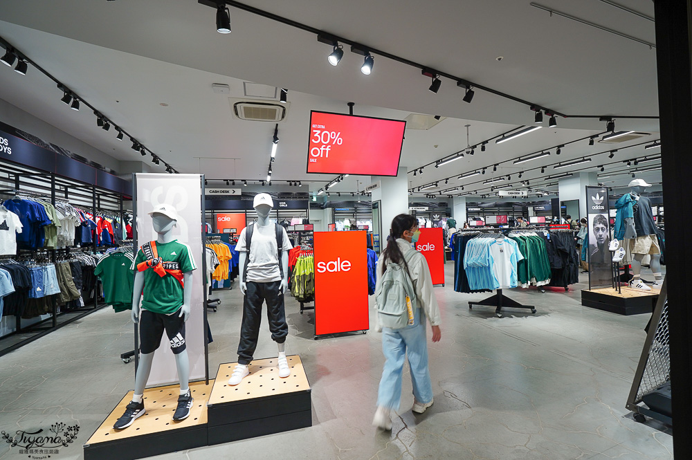 北海道OUTLET「三井OUTLET PARK 札幌北廣島」超好逛OUTLET購物中心，先領折價券再去逛街 @緹雅瑪 美食旅遊趣