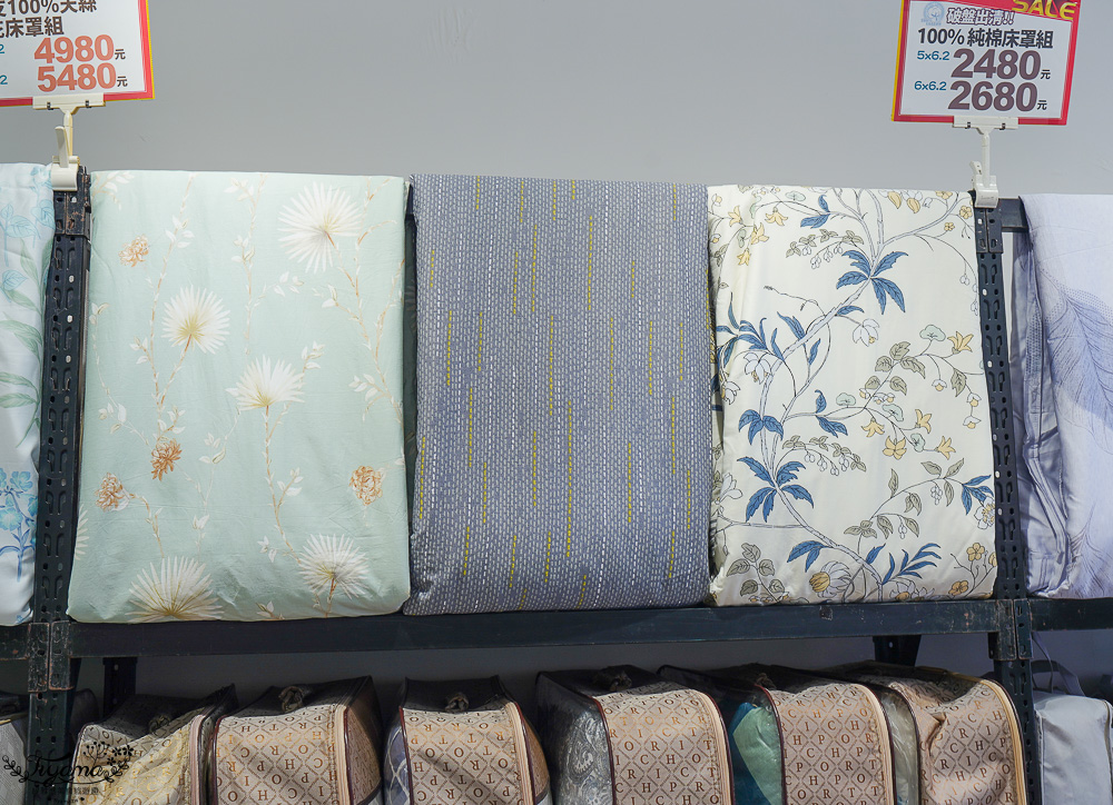 高雄多利寶寢具特賣會開跑囉!!換季出清~殺很大”990元兩用床包組”限量售完為止,枕頭涼被990元買一送一,冬季被5折,工廠直營天絲寢具超甜價~ @緹雅瑪 美食旅遊趣 高雄多利寶寢具特賣會開跑囉!!換季出清~殺很大”990元兩用床包組”限量售完為止,枕頭涼被990元買一送一,冬季被5折,工廠直營天絲寢具超甜價~ @緹雅瑪 美食旅遊趣