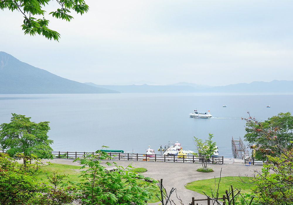 【北海道景點】支笏湖遊客中心｜山線鐵橋｜Patissier Labo｜支笏湖商店街 @緹雅瑪 美食旅遊趣