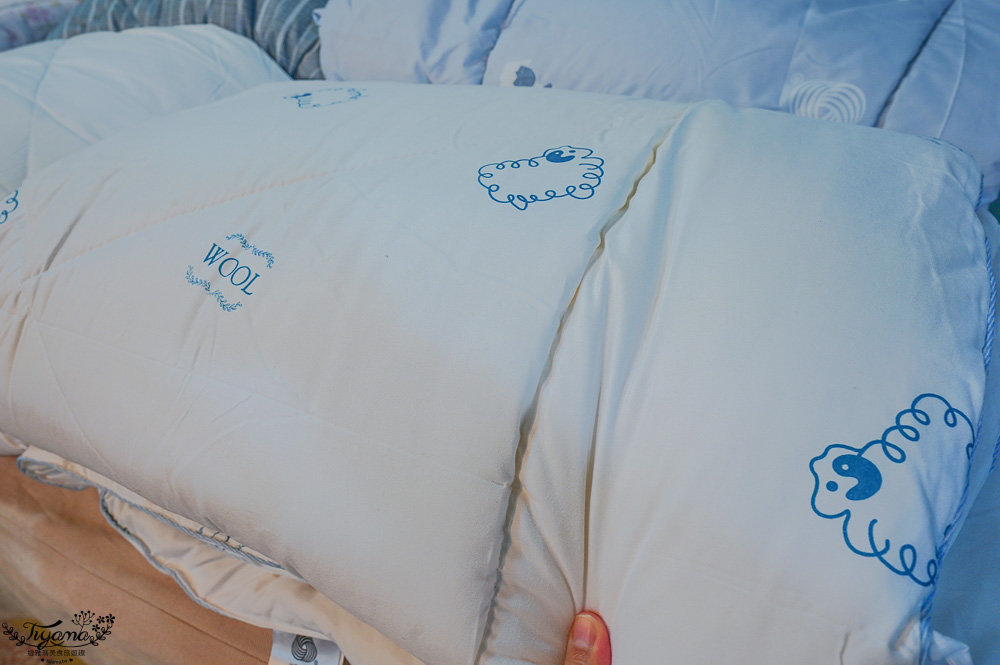 台南寢具特賣會｜多利寶寢具✖︎海馬台南年度聯合特賣會：MIT天絲寢具工廠直營好平價~天絲寢具2套只要3980元，萬用毯349，多款買一送一，天絲床包兩用被組 起 @緹雅瑪 美食旅遊趣