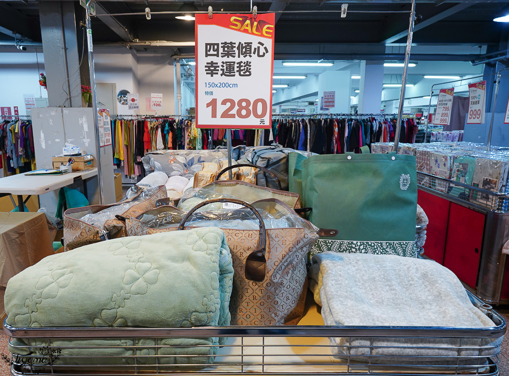 台南寢具特賣會｜多利寶寢具✖︎海馬台南年度聯合特賣會：MIT天絲寢具工廠直營好平價~天絲寢具2套只要3980元，萬用毯349，多款買一送一，天絲床包兩用被組 起 @緹雅瑪 美食旅遊趣