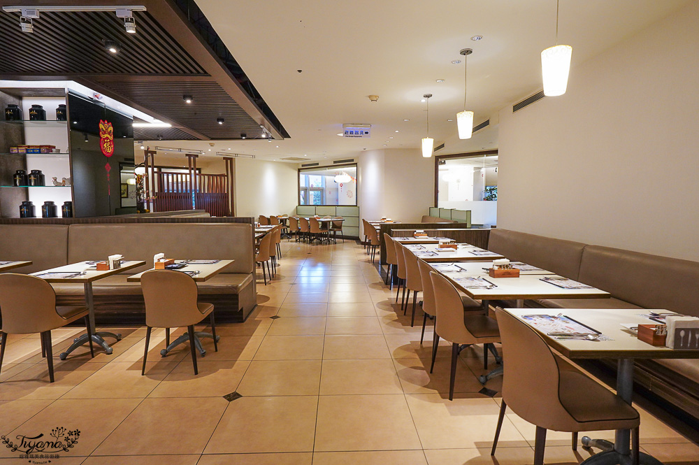 台糖長榮酒店 台南｜吃遍天下自助餐：台南聚餐推薦~台南Buffet自助餐，平日晚餐菜色 @緹雅瑪 美食旅遊趣