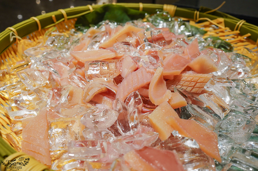 台糖長榮酒店 台南｜吃遍天下自助餐：台南聚餐推薦~台南Buffet自助餐，平日晚餐菜色 @緹雅瑪 美食旅遊趣