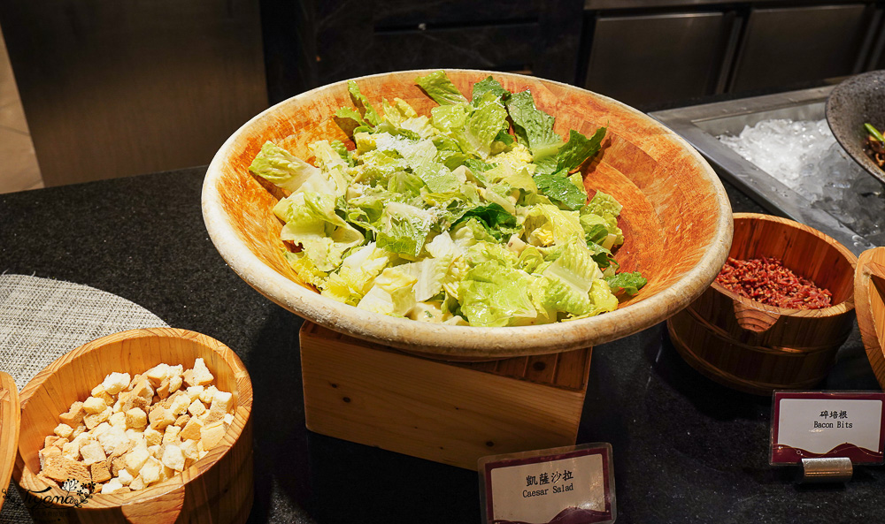 台糖長榮酒店 台南｜吃遍天下自助餐：台南聚餐推薦~台南Buffet自助餐，平日晚餐菜色 @緹雅瑪 美食旅遊趣