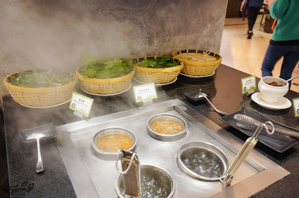 台糖長榮酒店 台南｜吃遍天下自助餐：台南聚餐推薦~台南Buffet自助餐，平日晚餐菜色 @緹雅瑪 美食旅遊趣