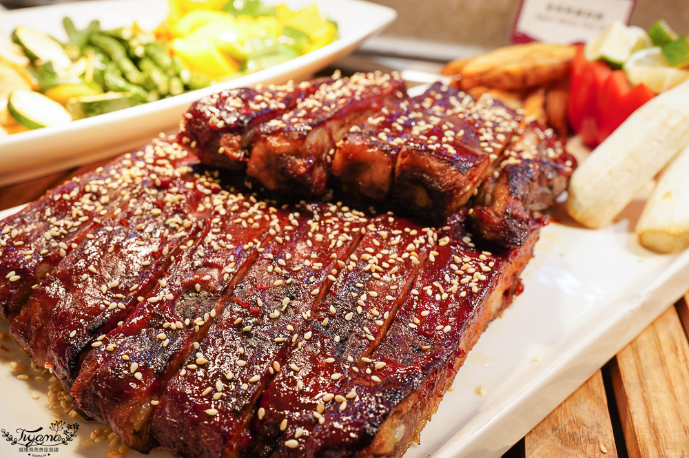 台糖長榮酒店 台南｜吃遍天下自助餐：台南聚餐推薦~台南Buffet自助餐，平日晚餐菜色 @緹雅瑪 美食旅遊趣