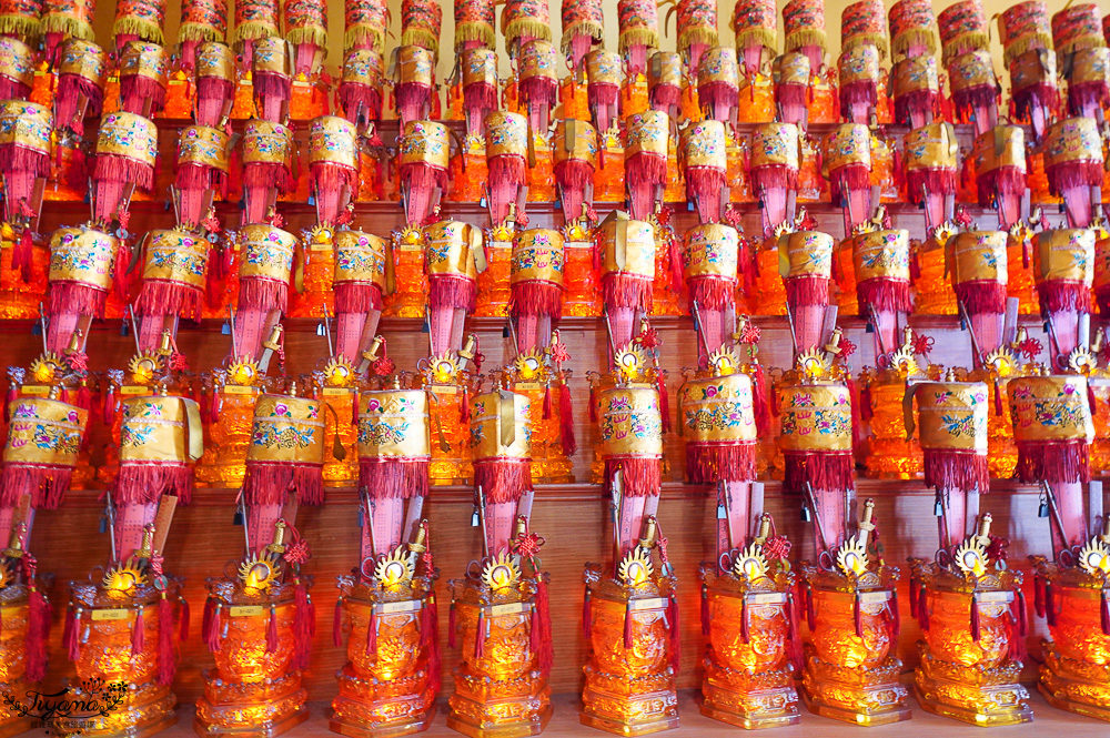 全台唯一打小人寺廟「嘉義歡喜財神廟」補財庫、求財運、化厄運、打小人~花招超多的討喜財神爺廟 @緹雅瑪 美食旅遊趣