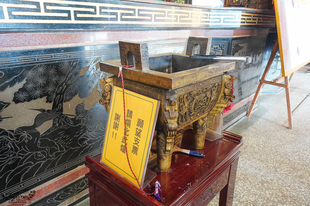 全台唯一打小人寺廟「嘉義歡喜財神廟」補財庫、求財運、化厄運、打小人~花招超多的討喜財神爺廟 @緹雅瑪 美食旅遊趣