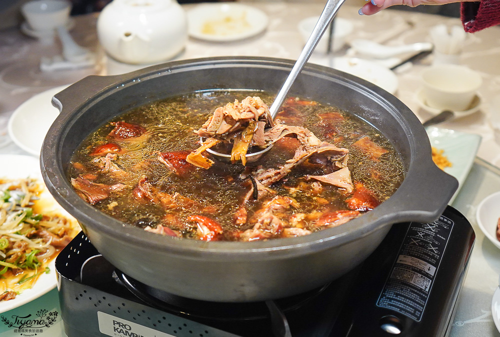 台南烤鵝「霸王鵝五吃」台糖長榮酒店(台南) 2F「長園中餐廳」推出全新霸王鵝之夜 @緹雅瑪 美食旅遊趣