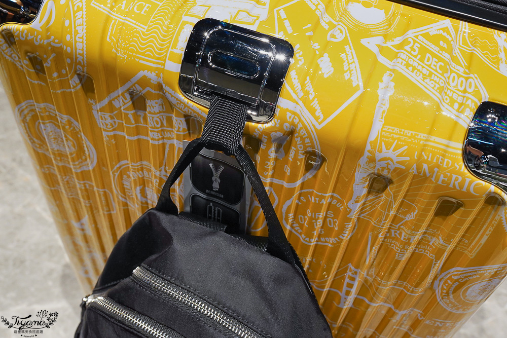 嘉義行李箱特賣會「加賀屋行李箱特賣會」，各品牌行李箱現場一次看，上掀式行李箱、對開式行李箱、雙開式行李箱、胖胖箱、布料行李箱、登機箱，限量特惠行李箱只要990元起，一年保固、終身保修！！ @緹雅瑪 美食旅遊趣