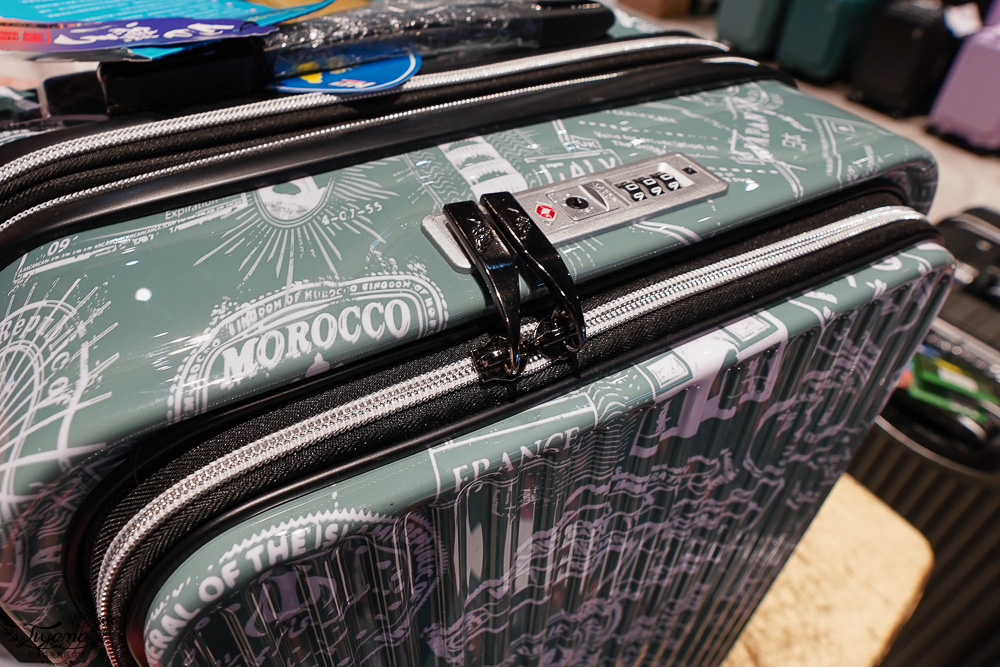 嘉義行李箱特賣會「加賀屋行李箱特賣會」，各品牌行李箱現場一次看，上掀式行李箱、對開式行李箱、雙開式行李箱、胖胖箱、布料行李箱、登機箱，限量特惠行李箱只要990元起，一年保固、終身保修！！ @緹雅瑪 美食旅遊趣