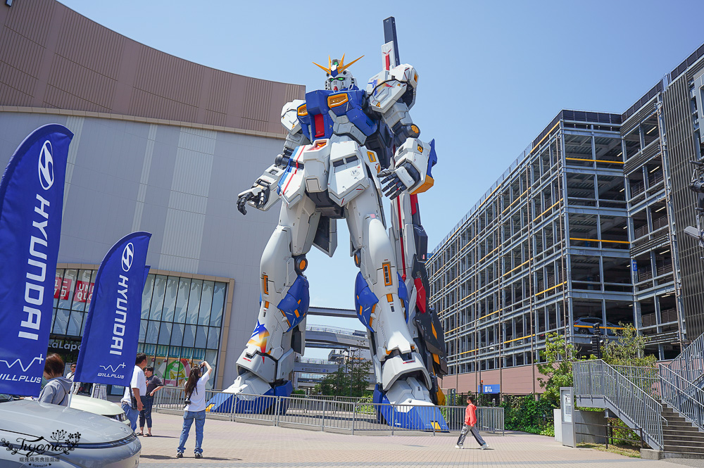 福岡購物景點「LaLaport 福岡」三井購物中心好逛好吃好買一次滿足！！第一天就先來買好衣服 @緹雅瑪 美食旅遊趣