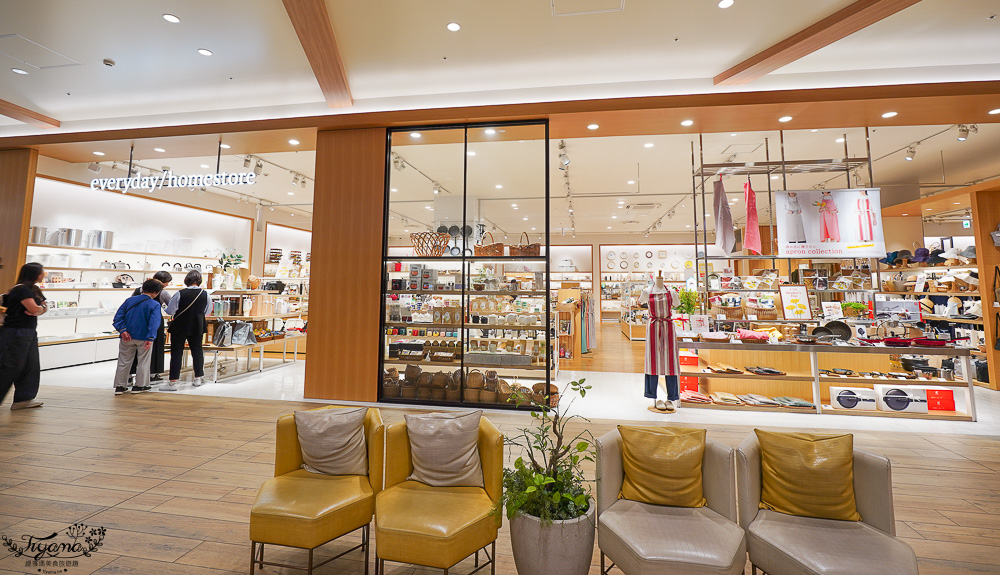 福岡購物景點「LaLaport 福岡」三井購物中心好逛好吃好買一次滿足！！第一天就先來買好衣服 @緹雅瑪 美食旅遊趣