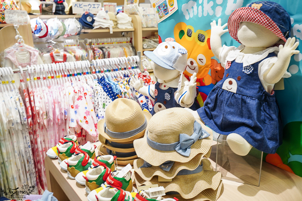 福岡購物景點「LaLaport 福岡」三井購物中心好逛好吃好買一次滿足！！第一天就先來買好衣服 @緹雅瑪 美食旅遊趣