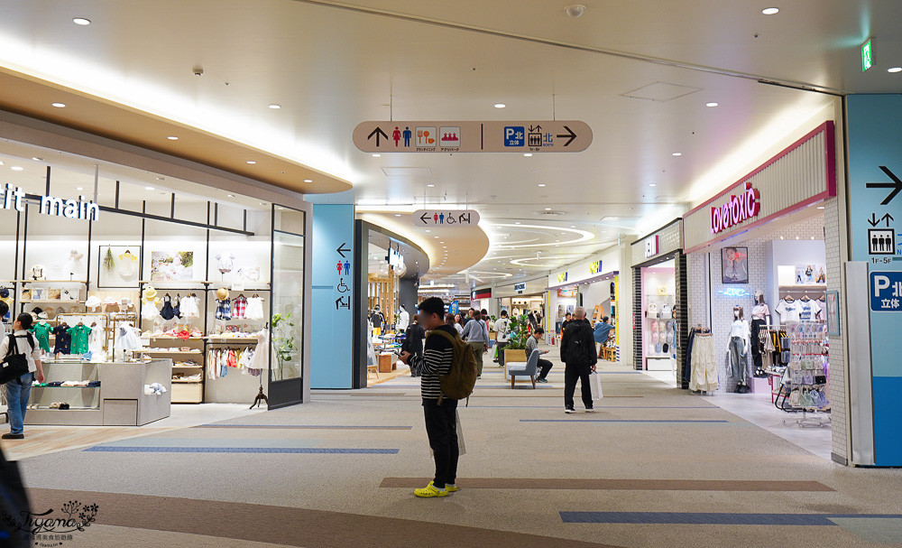 福岡購物景點「LaLaport 福岡」三井購物中心好逛好吃好買一次滿足！！第一天就先來買好衣服 @緹雅瑪 美食旅遊趣