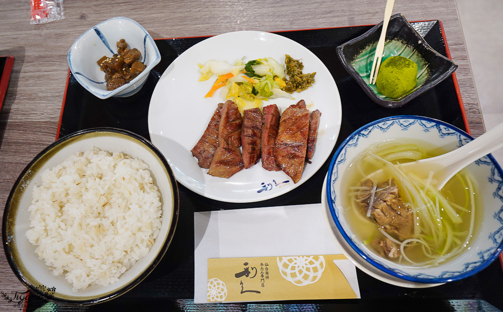 福岡購物景點「LaLaport 福岡」三井購物中心好逛好吃好買一次滿足！！第一天就先來買好衣服 @緹雅瑪 美食旅遊趣