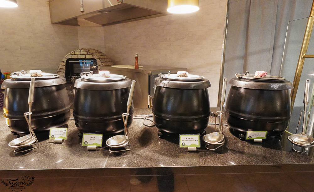 台糖長榮酒店台南早餐「吃遍天下自助餐早餐」現燙牛肉湯、魚片湯、台式刈包，豐富中西式自助式早餐 @緹雅瑪 美食旅遊趣