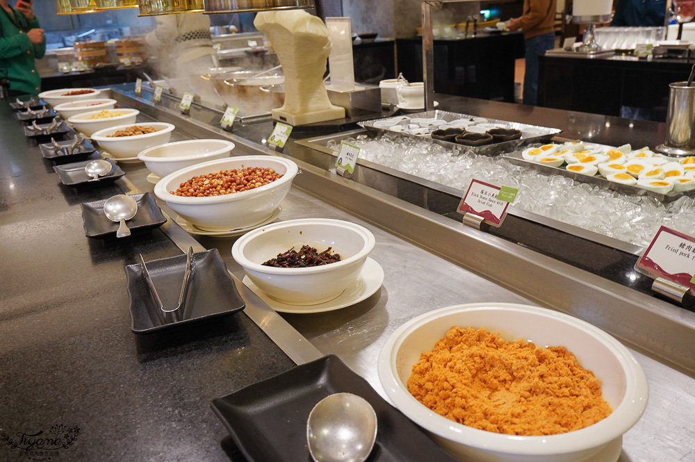 台糖長榮酒店台南早餐「吃遍天下自助餐早餐」現燙牛肉湯、魚片湯、台式刈包，豐富中西式自助式早餐 @緹雅瑪 美食旅遊趣