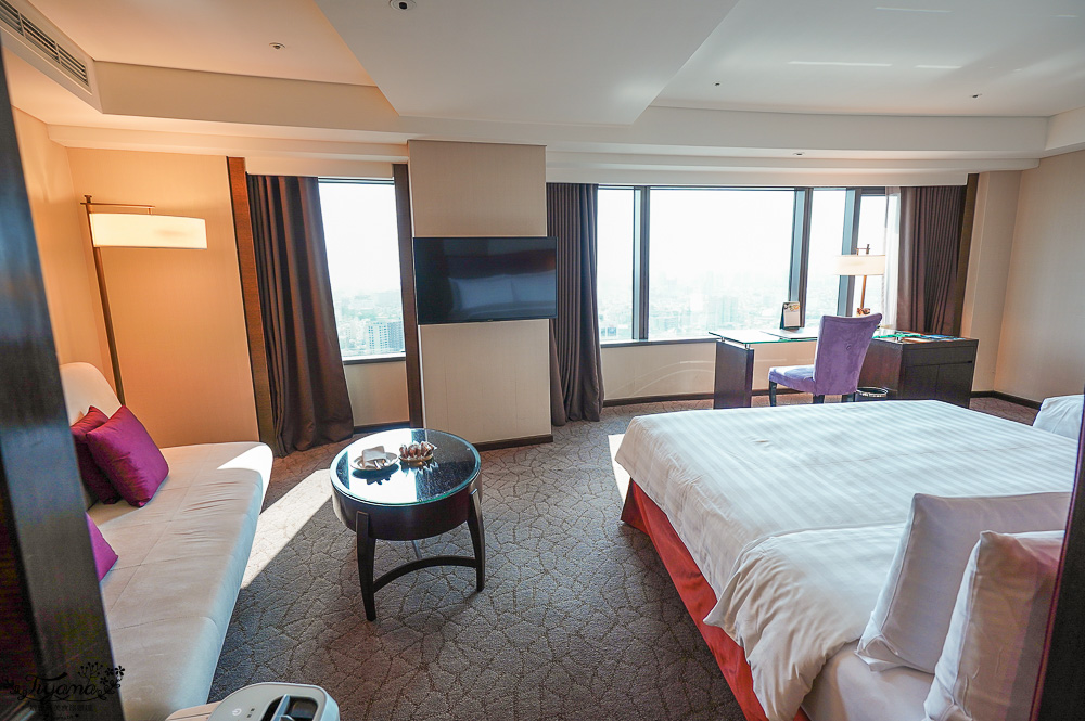 台南住宿｜台南遠東香格里拉 週年慶83折特選尊榮「高樓層入住・豪華閣禮遇豪華閣方案」，豪華閣早餐、豪華閣Happy Hour雞尾酒時光 @緹雅瑪 美食旅遊趣