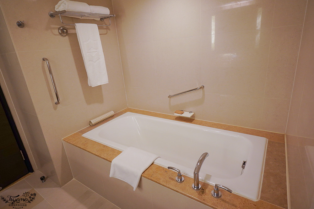 台南住宿｜台南遠東香格里拉 週年慶83折特選尊榮「高樓層入住・豪華閣禮遇豪華閣方案」，豪華閣早餐、豪華閣Happy Hour雞尾酒時光 @緹雅瑪 美食旅遊趣