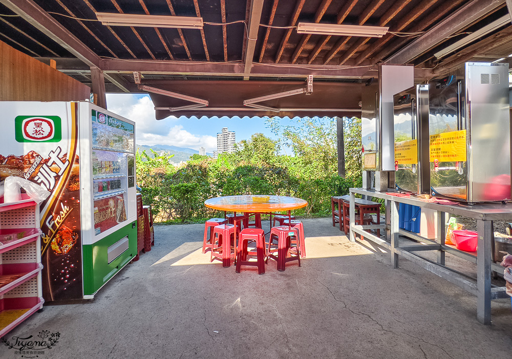 宜蘭泡麵土地公廟「頭城玄德宮(泡麵土地公)」土地公免費請你吃泡麵 @緹雅瑪 美食旅遊趣 宜蘭泡麵土地公廟「頭城玄德宮(泡麵土地公)」土地公免費請你吃泡麵 @緹雅瑪 美食旅遊趣