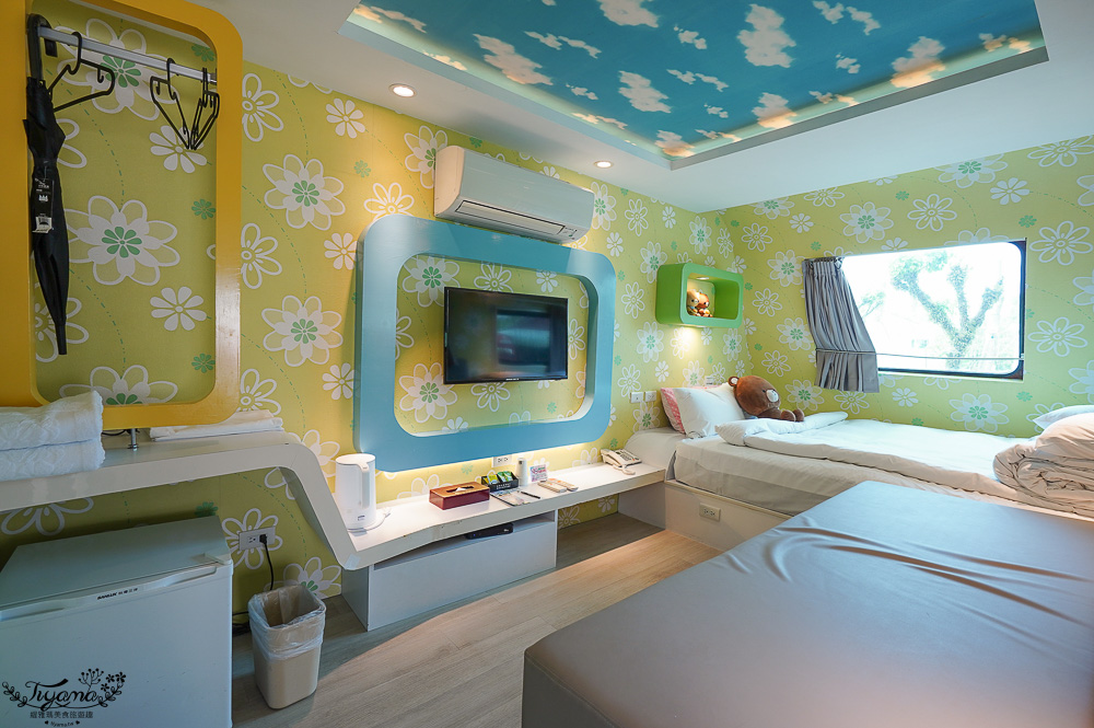 嘉義露營車推薦|詩情花園度假村 1泊2食:BBQ烤肉火鍋晚餐、煙火晚會、魔術表演、放天燈、手工比薩DIY @緹雅瑪 美食旅遊趣 嘉義露營車推薦|詩情花園度假村 1泊2食:BBQ烤肉火鍋晚餐、煙火晚會、魔術表演、放天燈、手工比薩DIY @緹雅瑪 美食旅遊趣