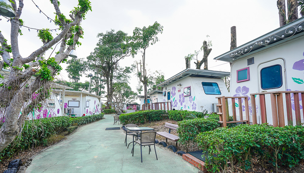 嘉義露營車推薦|詩情花園度假村 1泊2食:BBQ烤肉火鍋晚餐、煙火晚會、魔術表演、放天燈、手工比薩DIY @緹雅瑪 美食旅遊趣 嘉義露營車推薦|詩情花園度假村 1泊2食:BBQ烤肉火鍋晚餐、煙火晚會、魔術表演、放天燈、手工比薩DIY @緹雅瑪 美食旅遊趣