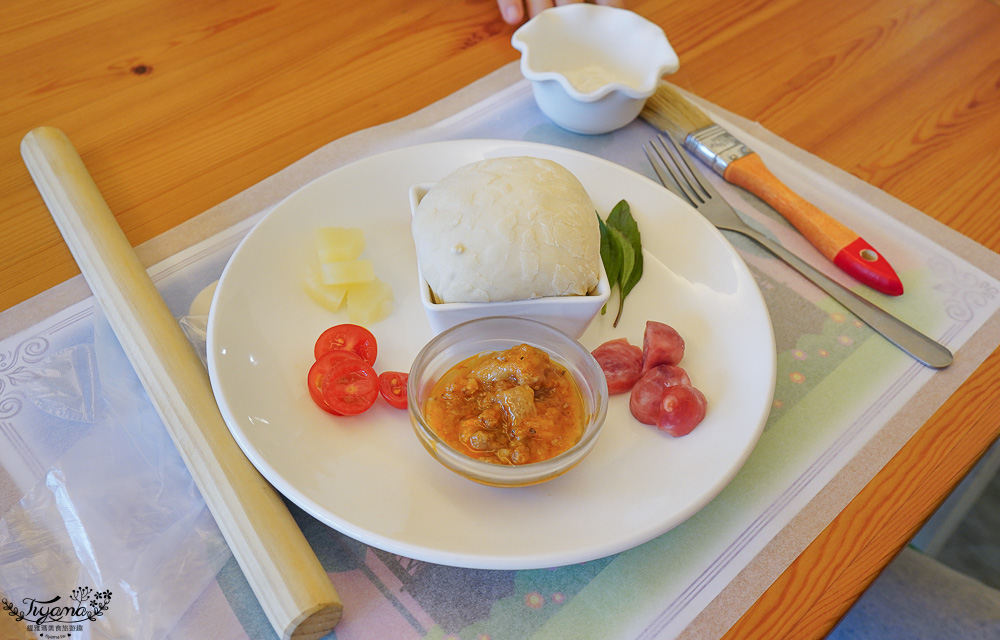 嘉義露營車推薦｜詩情花園度假村 1泊2食：BBQ烤肉火鍋晚餐、煙火晚會、魔術表演、放天燈、手工比薩DIY @緹雅瑪 美食旅遊趣