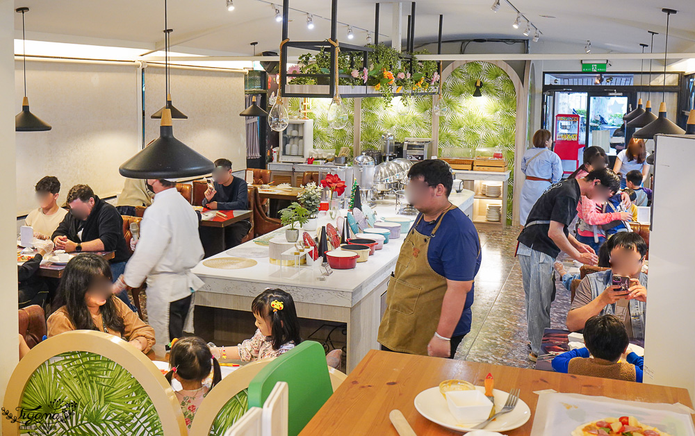 嘉義露營車推薦|詩情花園度假村 1泊2食:BBQ烤肉火鍋晚餐、煙火晚會、魔術表演、放天燈、手工比薩DIY @緹雅瑪 美食旅遊趣 嘉義露營車推薦|詩情花園度假村 1泊2食:BBQ烤肉火鍋晚餐、煙火晚會、魔術表演、放天燈、手工比薩DIY @緹雅瑪 美食旅遊趣