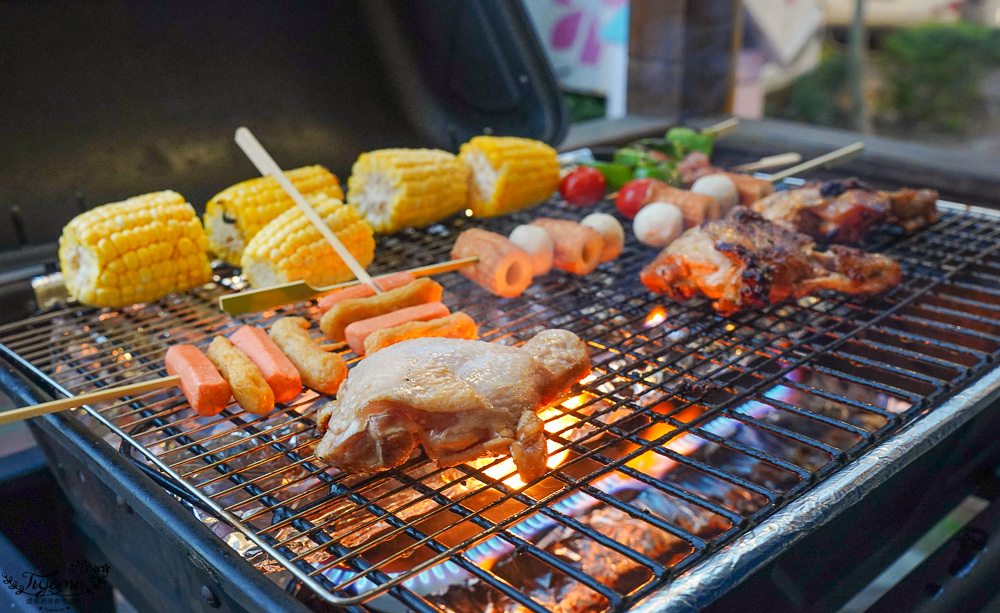 嘉義露營車推薦|詩情花園度假村 1泊2食:BBQ烤肉火鍋晚餐、煙火晚會、魔術表演、放天燈、手工比薩DIY @緹雅瑪 美食旅遊趣 嘉義露營車推薦|詩情花園度假村 1泊2食:BBQ烤肉火鍋晚餐、煙火晚會、魔術表演、放天燈、手工比薩DIY @緹雅瑪 美食旅遊趣