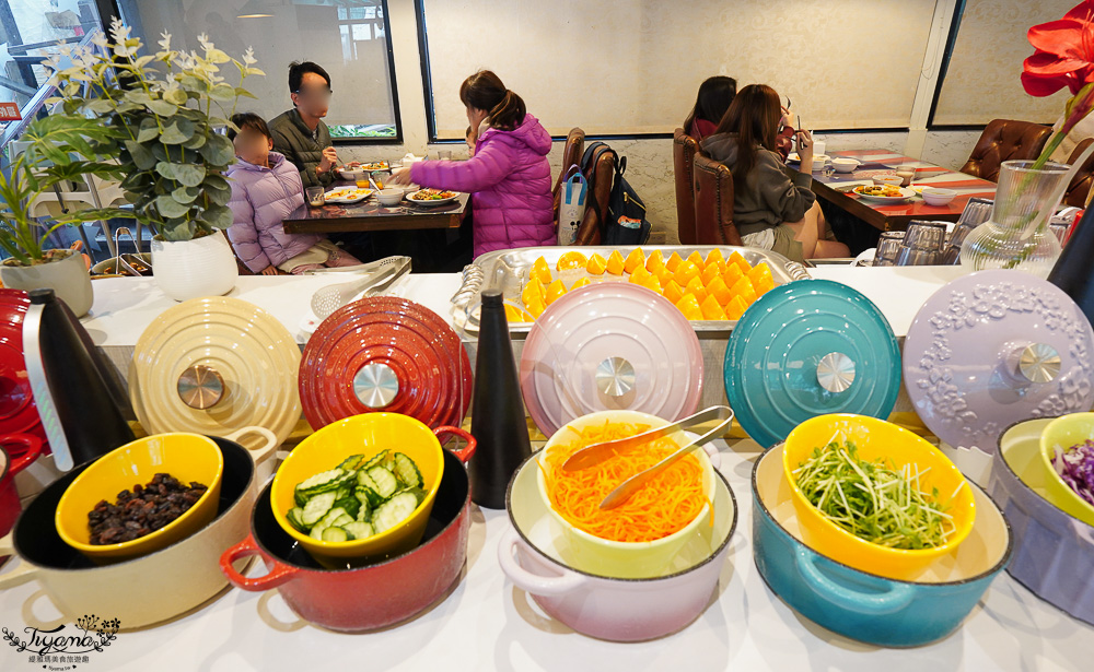 嘉義露營車推薦|詩情花園度假村 1泊2食:BBQ烤肉火鍋晚餐、煙火晚會、魔術表演、放天燈、手工比薩DIY @緹雅瑪 美食旅遊趣 嘉義露營車推薦|詩情花園度假村 1泊2食:BBQ烤肉火鍋晚餐、煙火晚會、魔術表演、放天燈、手工比薩DIY @緹雅瑪 美食旅遊趣