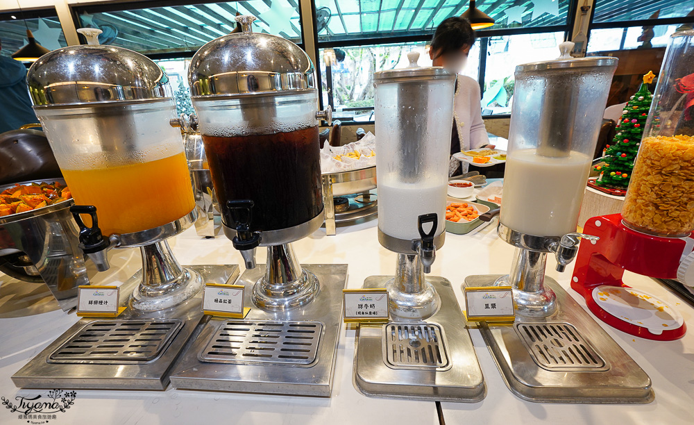 嘉義露營車推薦｜詩情花園度假村 1泊2食：BBQ烤肉火鍋晚餐、煙火晚會、魔術表演、放天燈、手工比薩DIY @緹雅瑪 美食旅遊趣