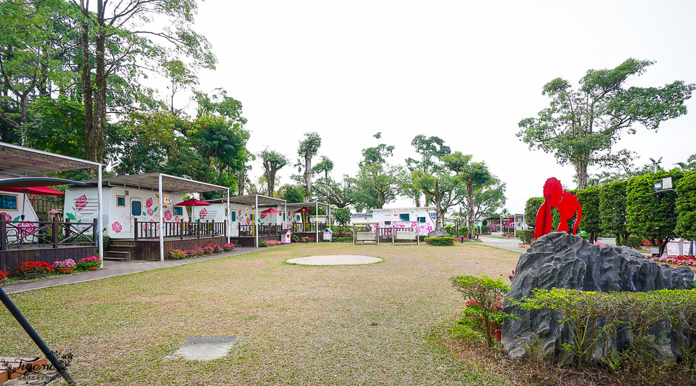 嘉義露營車推薦｜詩情花園度假村 1泊2食：BBQ烤肉火鍋晚餐、煙火晚會、魔術表演、放天燈、手工比薩DIY @緹雅瑪 美食旅遊趣