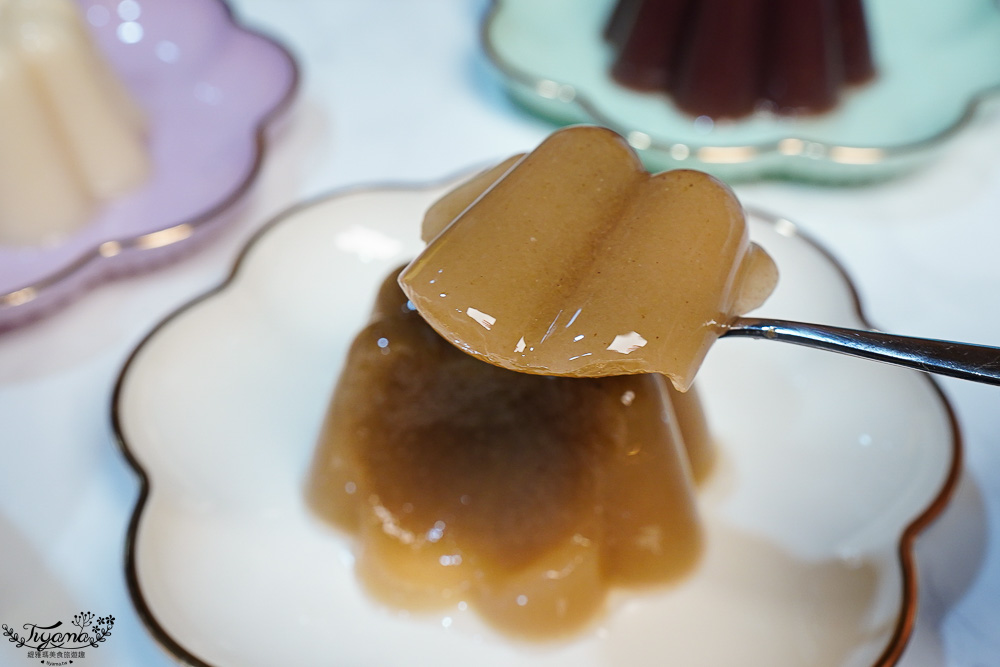 在家就能親子一起DIY布丁果凍！！禾園生物科技「小白鯨DIY凍品系列」和寶貝動手作幸福無負擔甜點 @緹雅瑪 美食旅遊趣