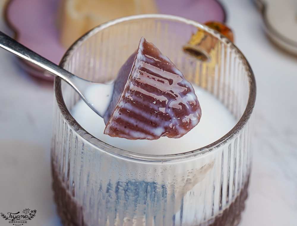 在家就能親子一起DIY布丁果凍！！禾園生物科技「小白鯨DIY凍品系列」和寶貝動手作幸福無負擔甜點 @緹雅瑪 美食旅遊趣