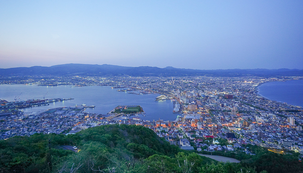 函館夜景｜函館山展望台｜函館山纜車：函館必遊米其林推薦三星景點，超人氣北海道三大夜景之一 @緹雅瑪 美食旅遊趣