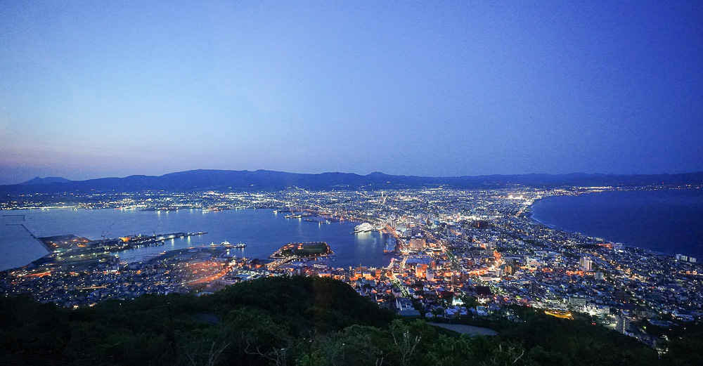 函館夜景｜函館山展望台｜函館山纜車：函館必遊米其林推薦三星景點，超人氣北海道三大夜景之一 @緹雅瑪 美食旅遊趣