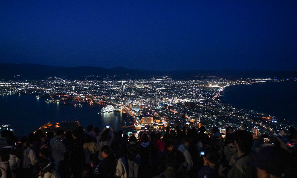 函館夜景｜函館山展望台｜函館山纜車：函館必遊米其林推薦三星景點，超人氣北海道三大夜景之一 @緹雅瑪 美食旅遊趣