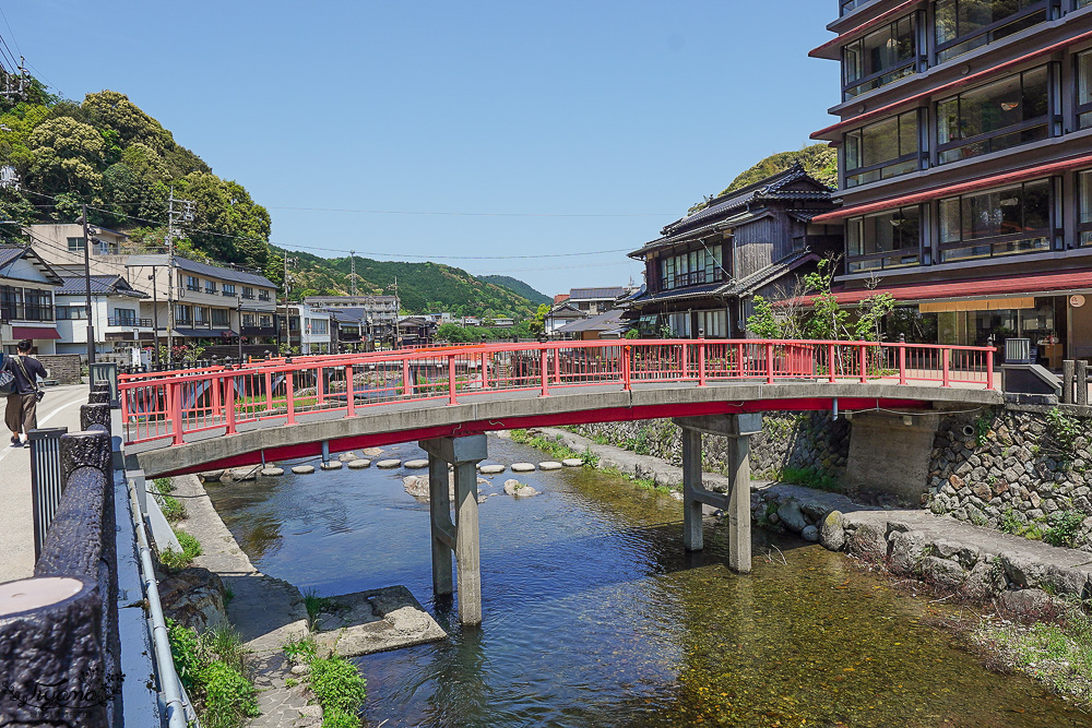 長門湯本溫泉街散策：Akebono Cafe．川床河畔露臺．恩湯．竹林の階段．紅葉の階段．焼鳥 さくら食堂．湧喜屋 @緹雅瑪 美食旅遊趣