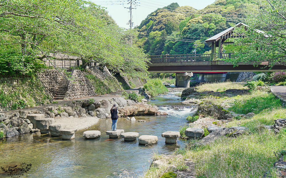 長門湯本溫泉街散策：Akebono Cafe．川床河畔露臺．恩湯．竹林の階段．紅葉の階段．焼鳥 さくら食堂．湧喜屋 @緹雅瑪 美食旅遊趣