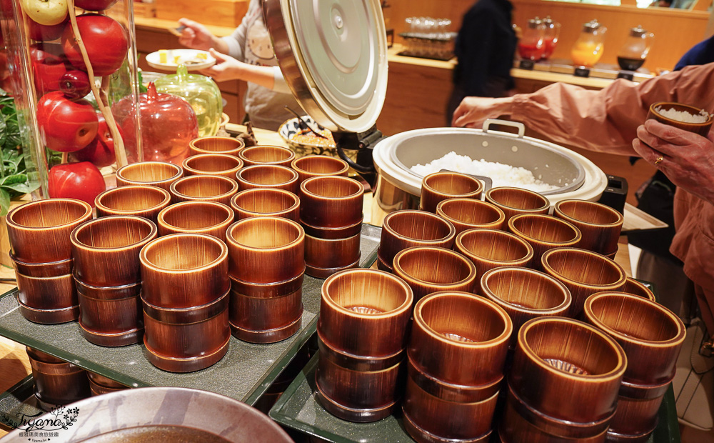 星野集團 奧入瀨溪流飯店．早餐吃什麼？「青森蘋果廚房」自助早餐澎湃開箱必吃攻略！！現作法國吐司、現搾青森蘋果汁、帆立貝昆布拉麵 @緹雅瑪 美食旅遊趣