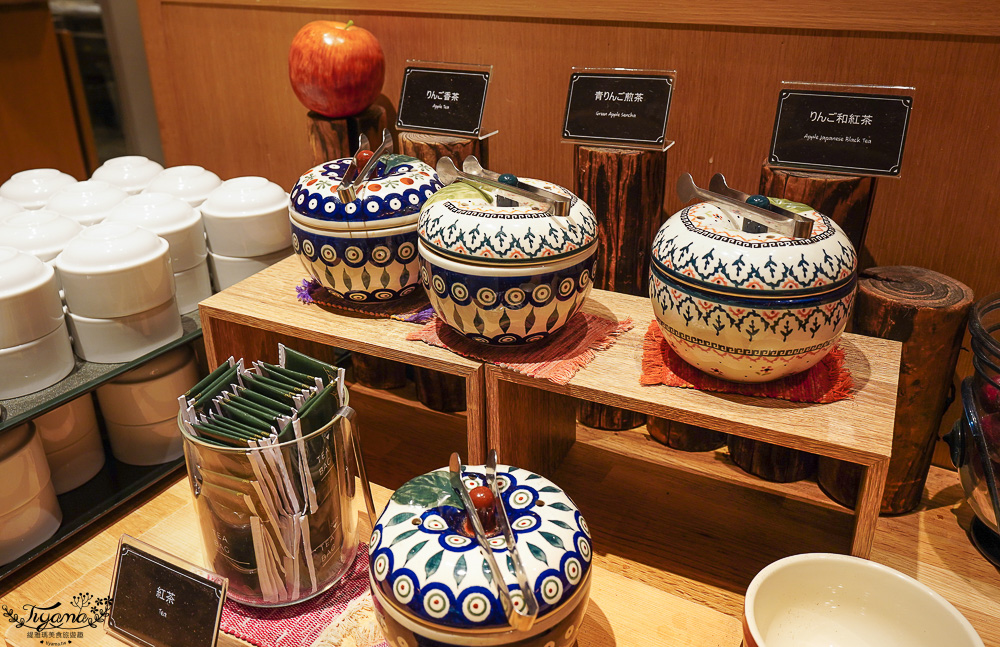 星野集團 奧入瀨溪流飯店「青森蘋果廚房」海鮮鐵板燒、現切牛肉、青森蘋果酥皮派、DIY海鮮丼、3款頂級青森蘋果汁，自助晚餐價格、必吃推薦 @緹雅瑪 美食旅遊趣